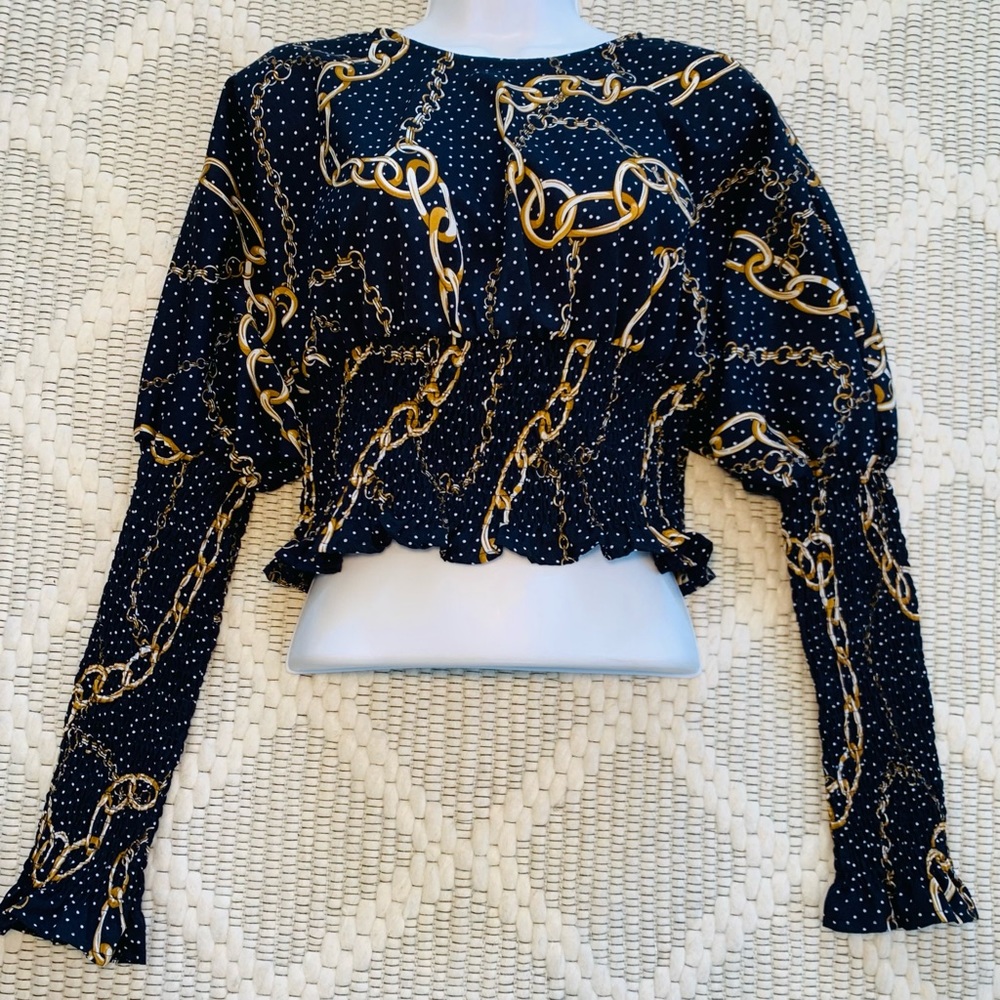 Long Sleeve Puff Shoulder Crop Top